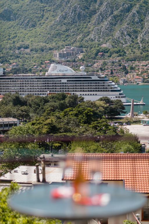 Apartments Feniks Kotor Luaran gambar